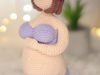 Шаблон для в’язання гачком Amigurumi Yogi Girl Plus Size US, IT, ES, PT, FR DIY Проект в’язання гачком для домашнього декору / Миттєве завантаження