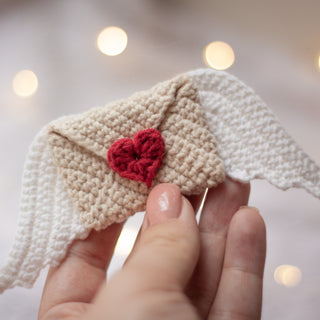 Spread Love with Free Valentine Card Crochet Pattern | DIY Amigurumi Designs