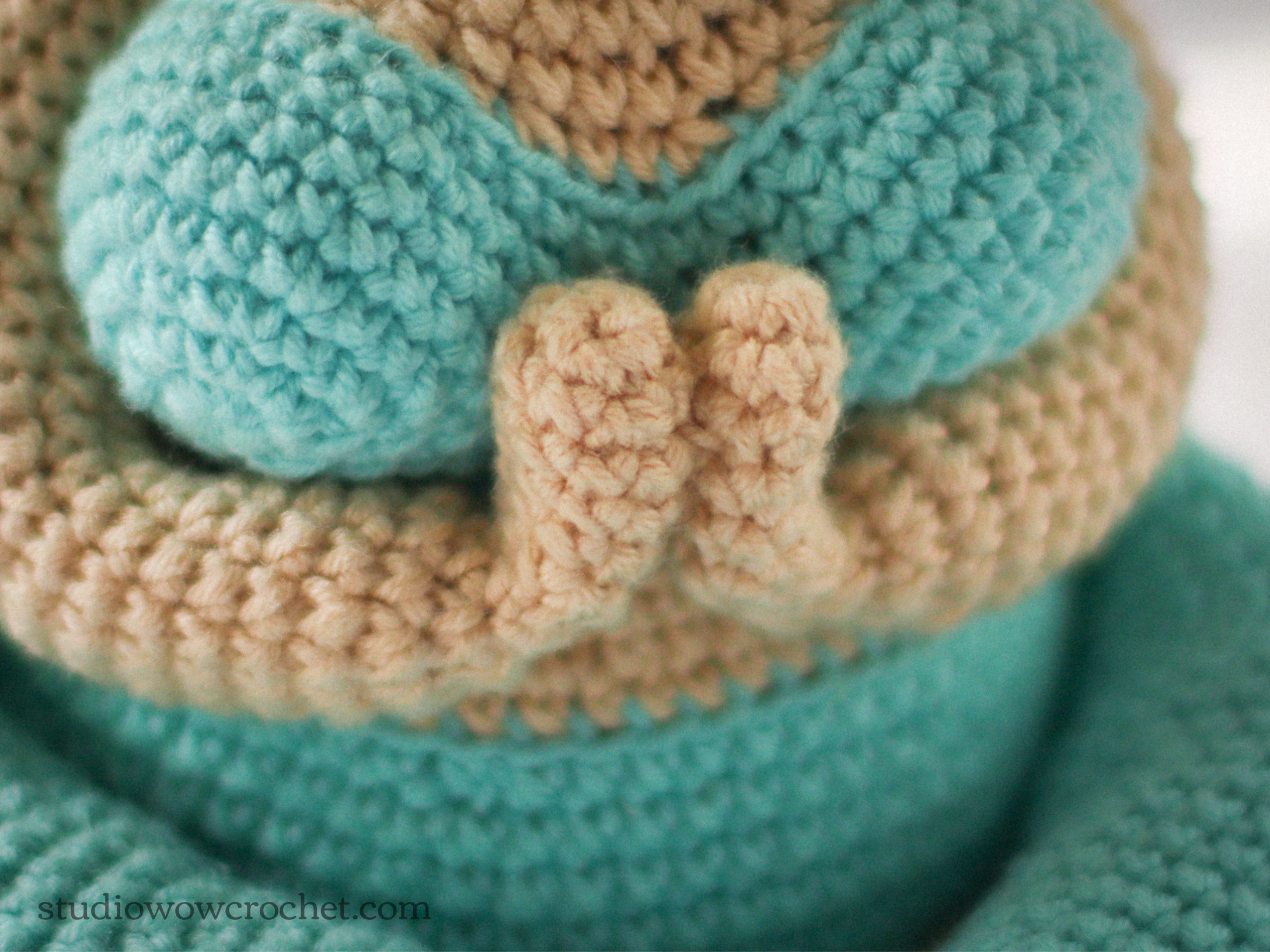 Crochet Pattern for Amigurumi Yogi Girl Plus Size US, IT, ES, PT, FR, –  Studio WOW