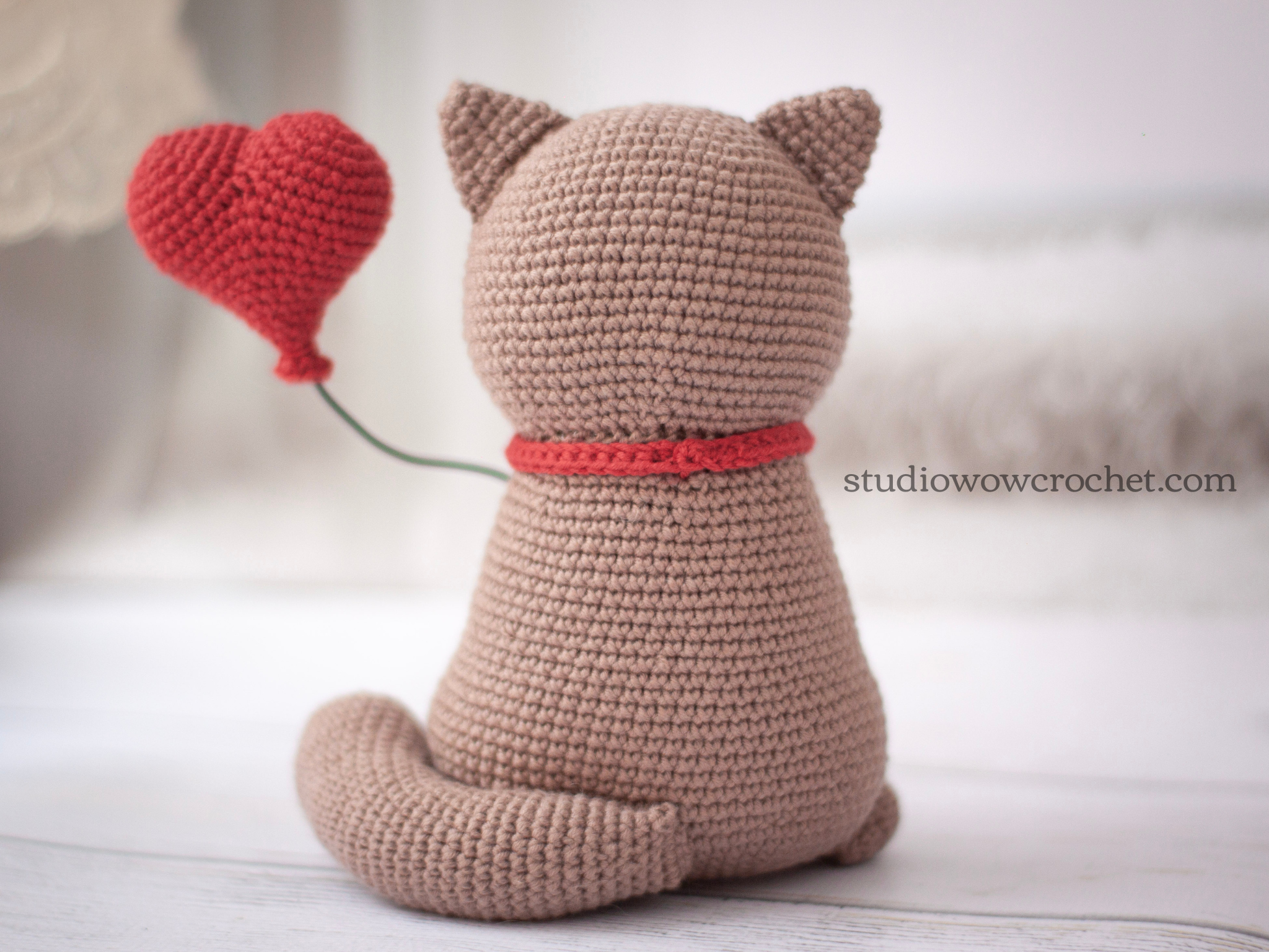 Patrones de crochet Cat in love amigurumi Inglés (términos de EE. UU.), Alemania, Español, Portugués PDF / Tutorial de descarga instantánea
