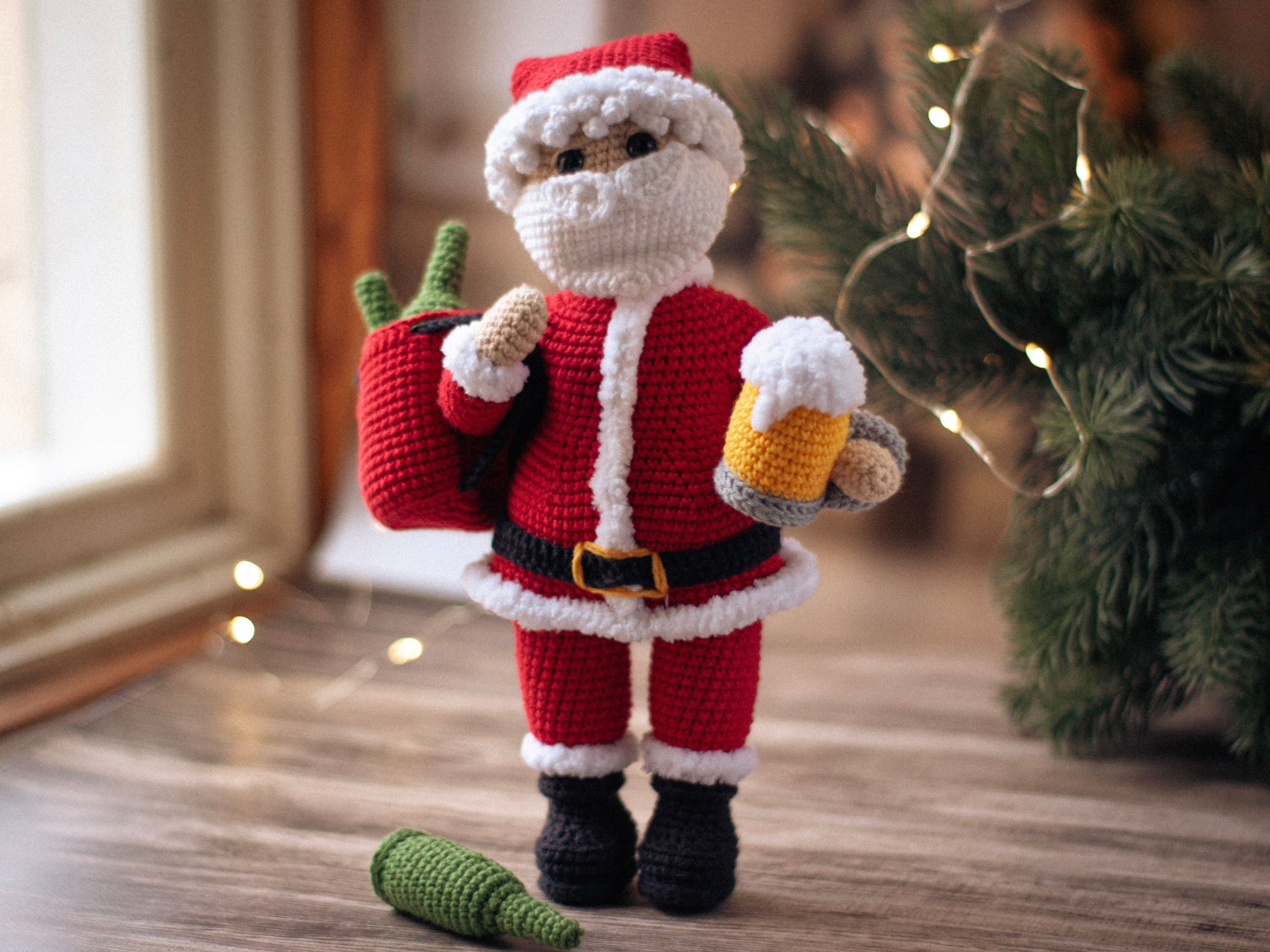 Crochet pattern Christmas Beer Santa PDF / Instant Download tutorial