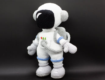 Häkelanleitungen Amigurumi Astronaut im Weltraum PDF / Sofort-Download-Tutorial